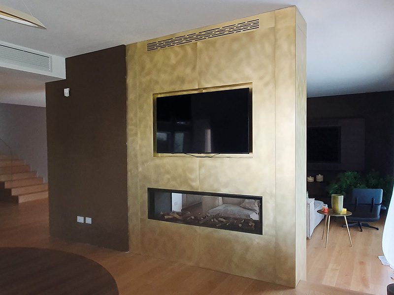caminetto in ottone